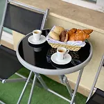 Entire For 4 Guests In