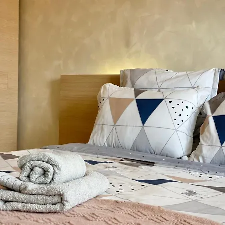 Апартамент Entire For 4 Guests In София