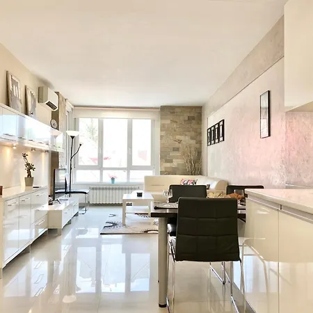 Apartmán Entire For 4 Guests In Sofie