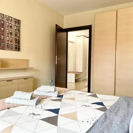 アパート Entire For 4 Guests In *