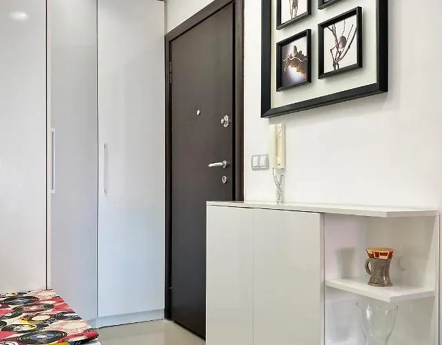 Entire For 4 Guests In